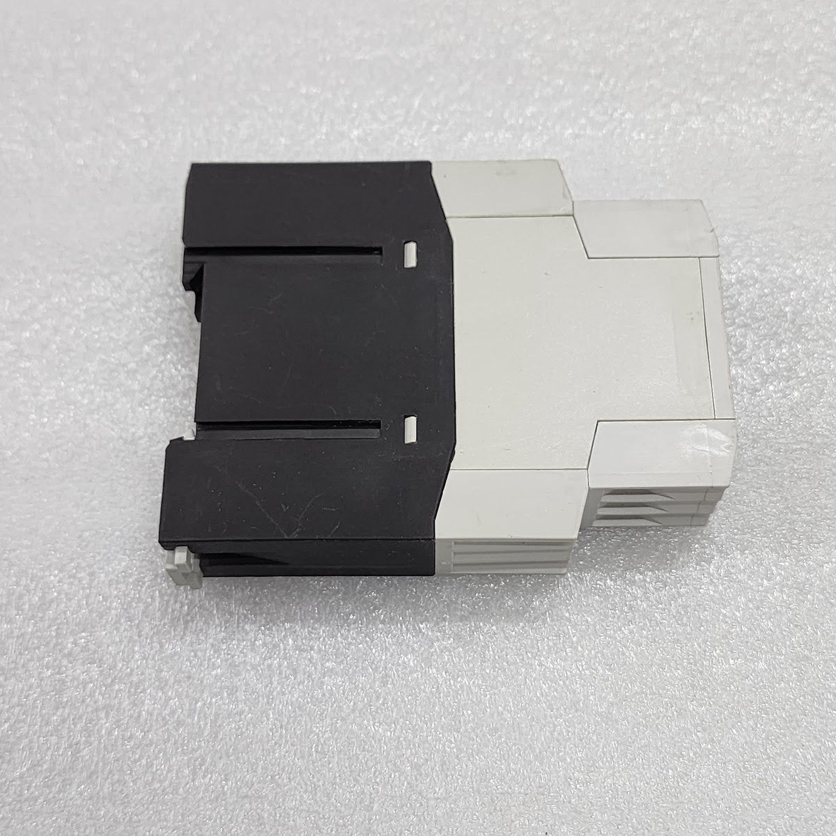 EATON ETR4-11-A ELECTRONIC TIMING RELAY XTTR6A100HS11B 24-240V AC/DC