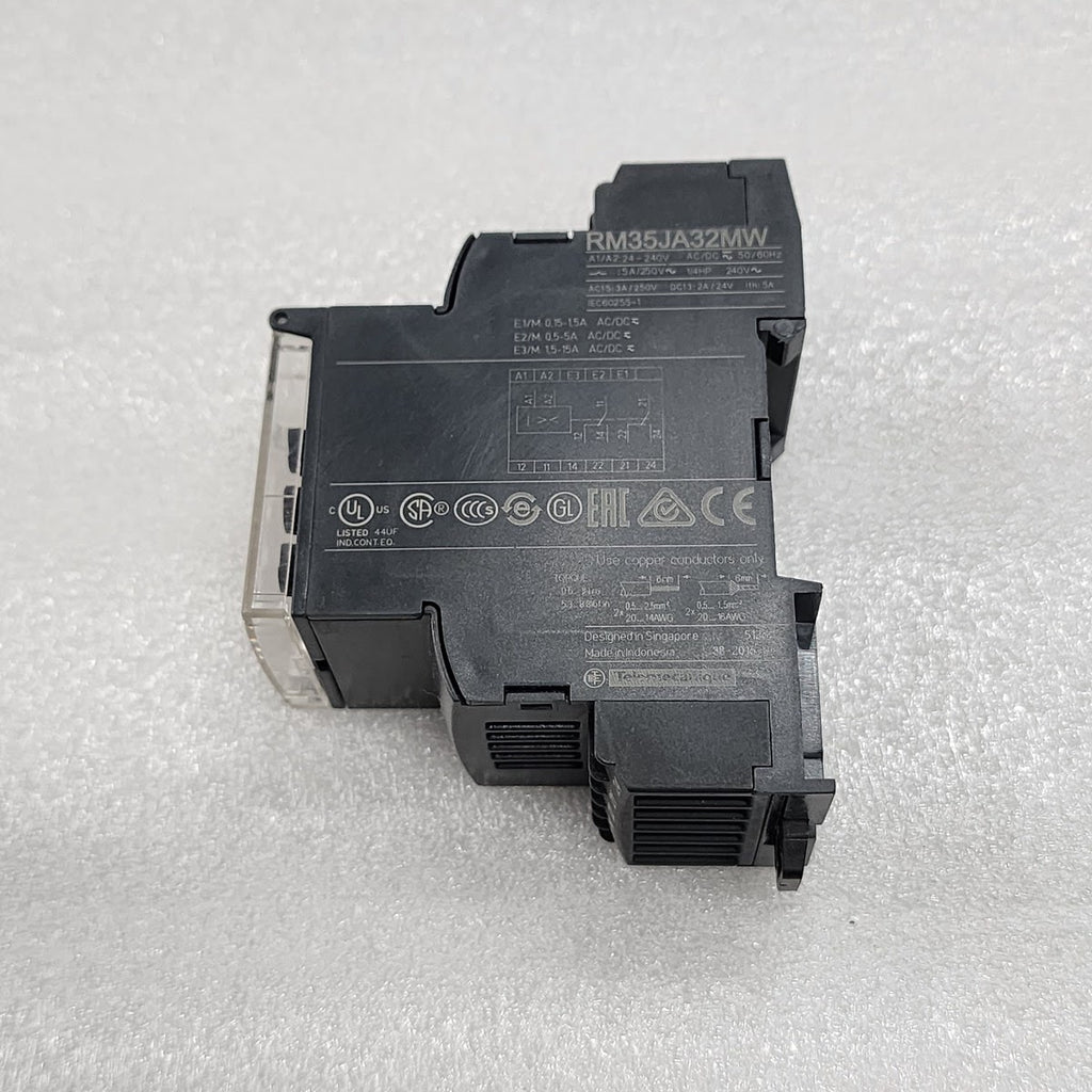 TELEMECANIQUE RM35JA32MW CURRENT CONTROL RELAY 24-240VAC/DC