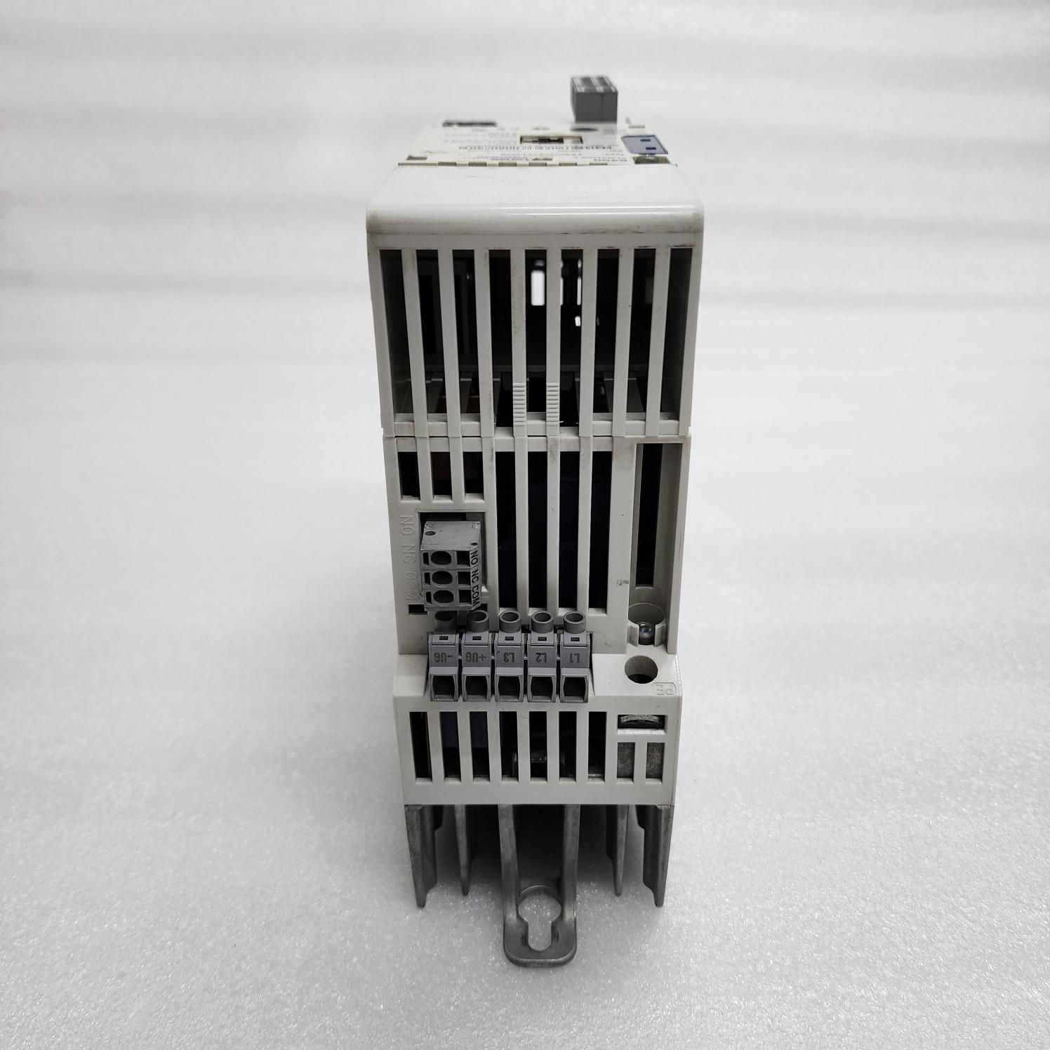 LENZE E84AVSCE7514SXO 0.75 KW 2.4A 8400 FREQUENCY INVERTER