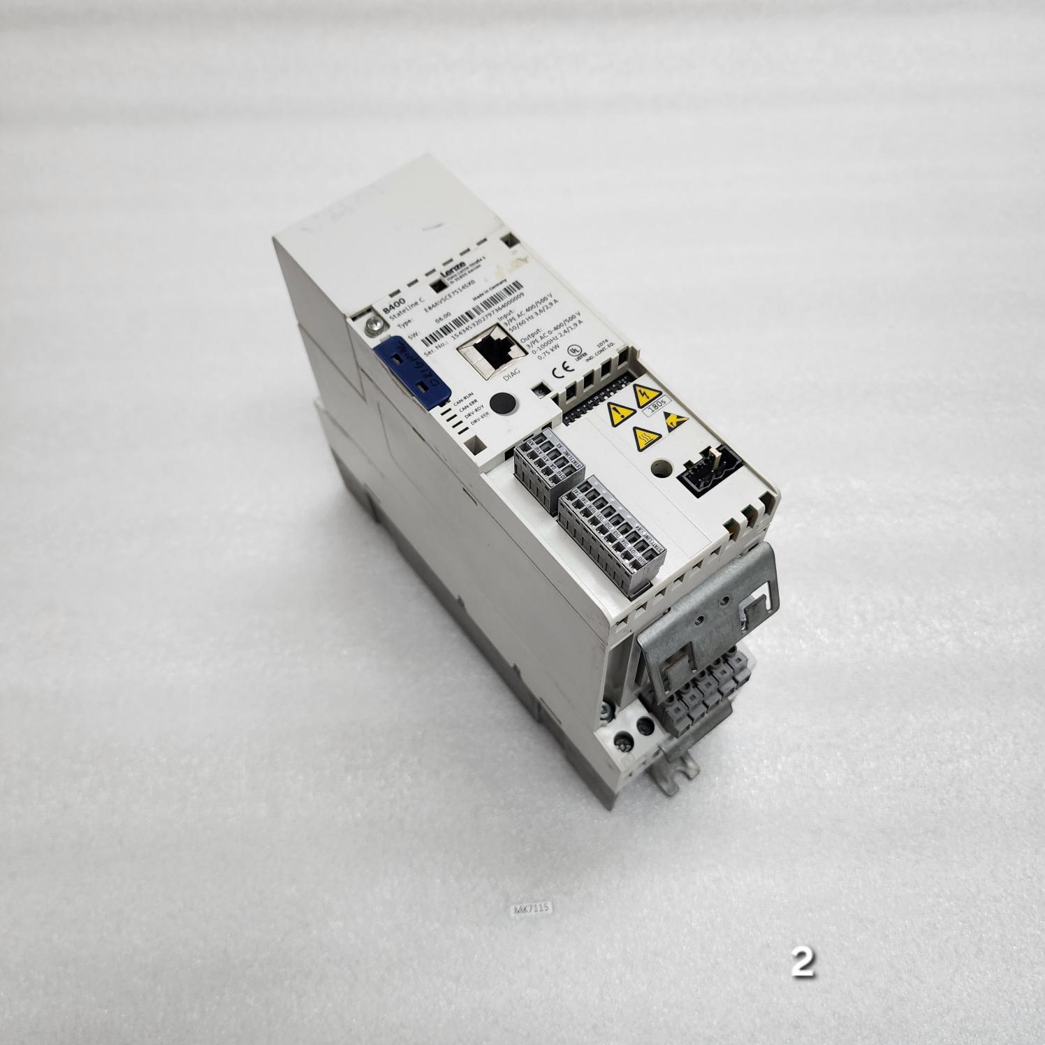 LENZE E84AVSCE7514SXO 0.75 KW 2.4A 8400 FREQUENCY INVERTER