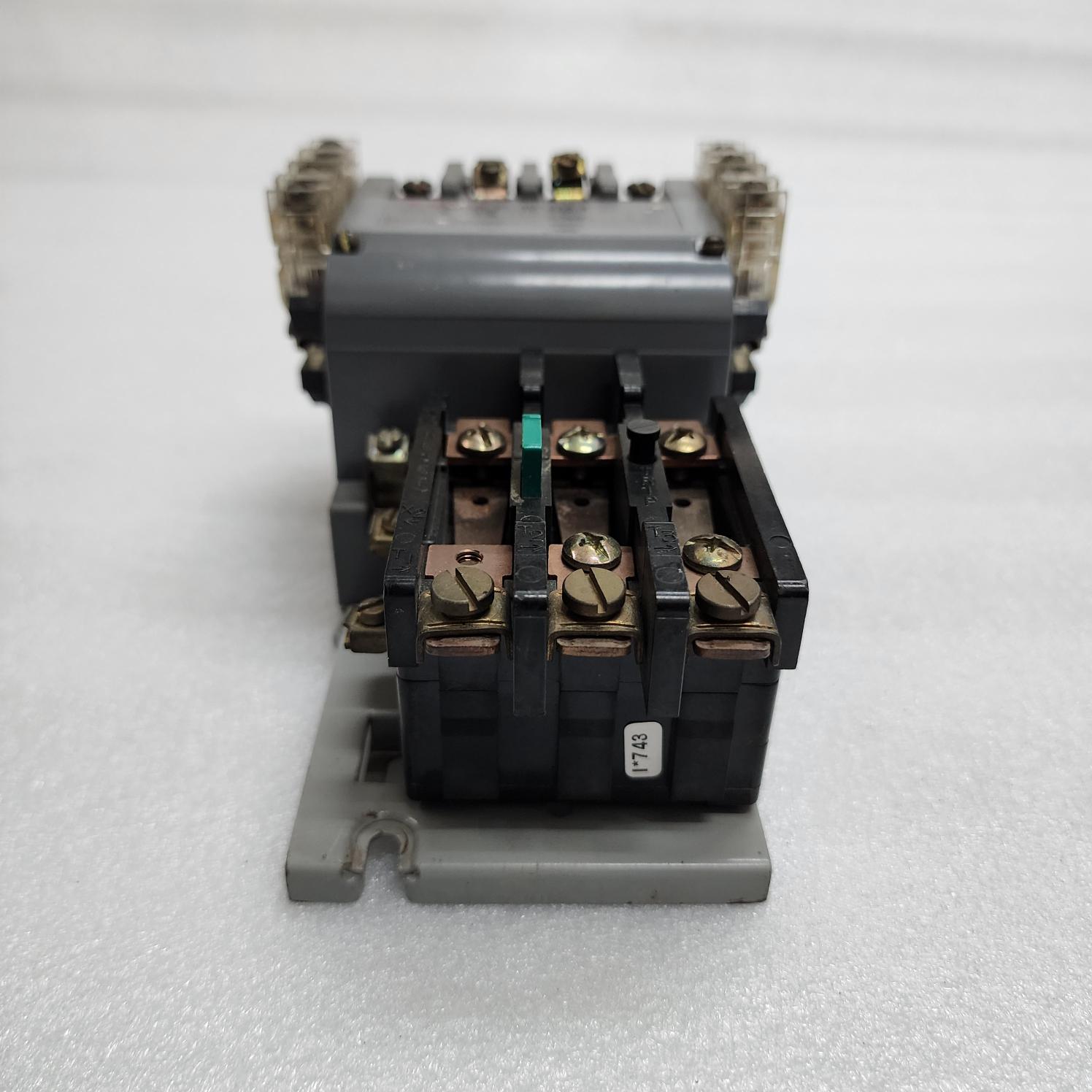 FURNAS 14DP32A91 3-PH MOTOR STARTER 27A 48DC39AA3 COIL VOLTAGE 220-240V