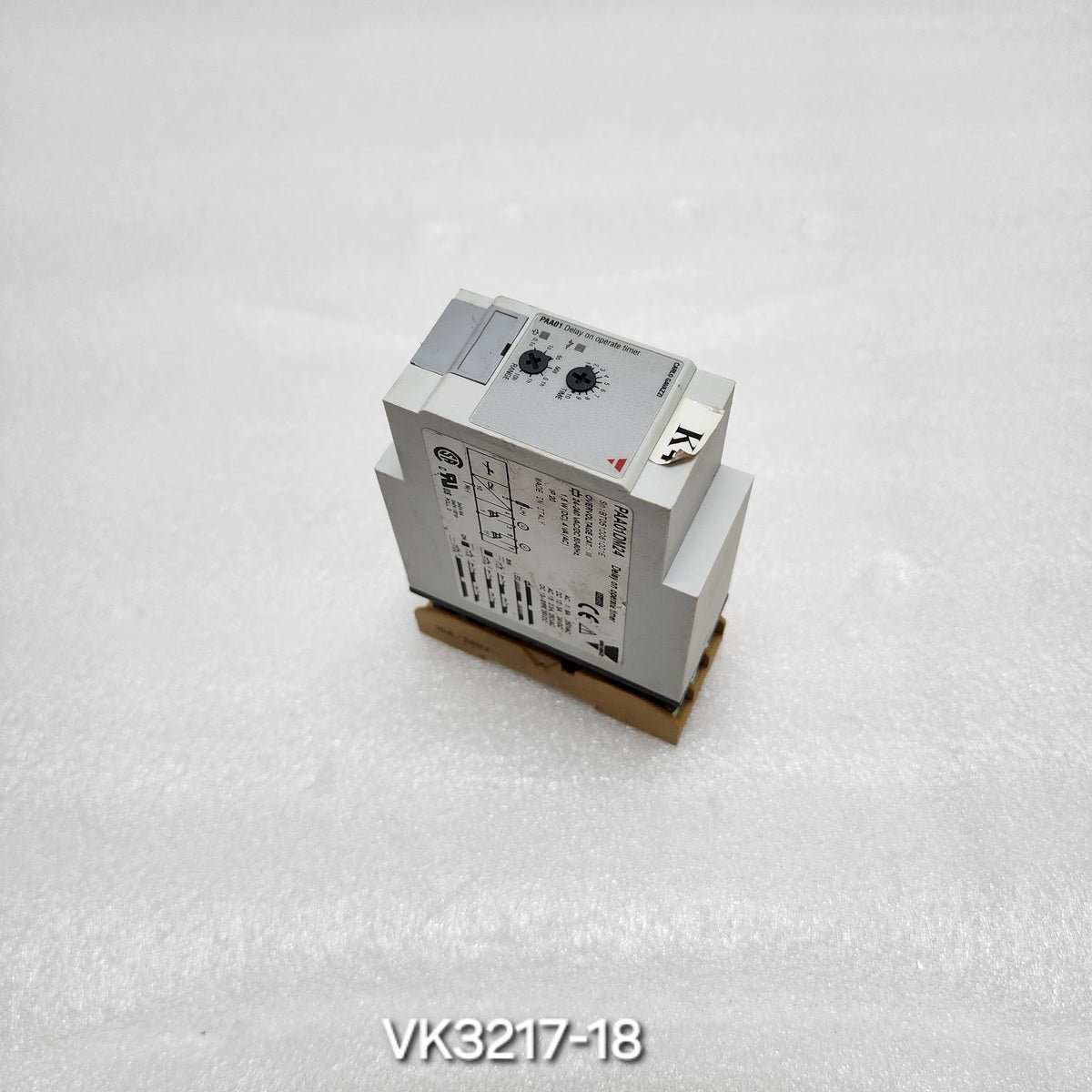 CARLO GAVAZZI PAA01DM24 DELAY ON OPERATE TIMER  24-240V AC/DC