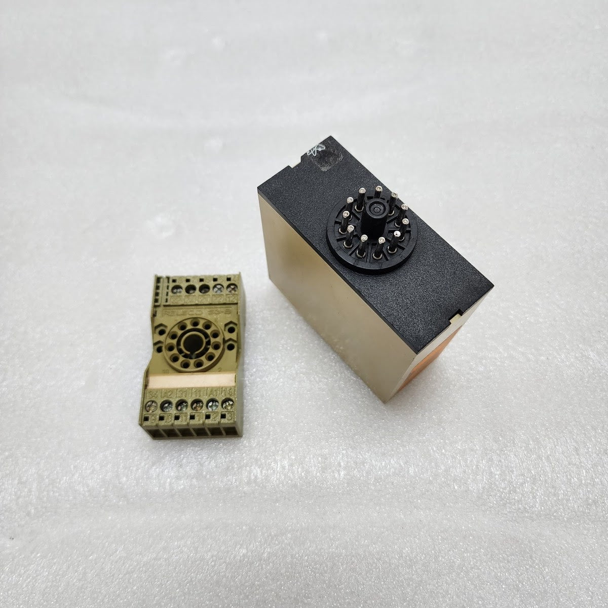 ELECTROMATIC SA205724 DELAY ON OPERATE 24VDC SA 205 724