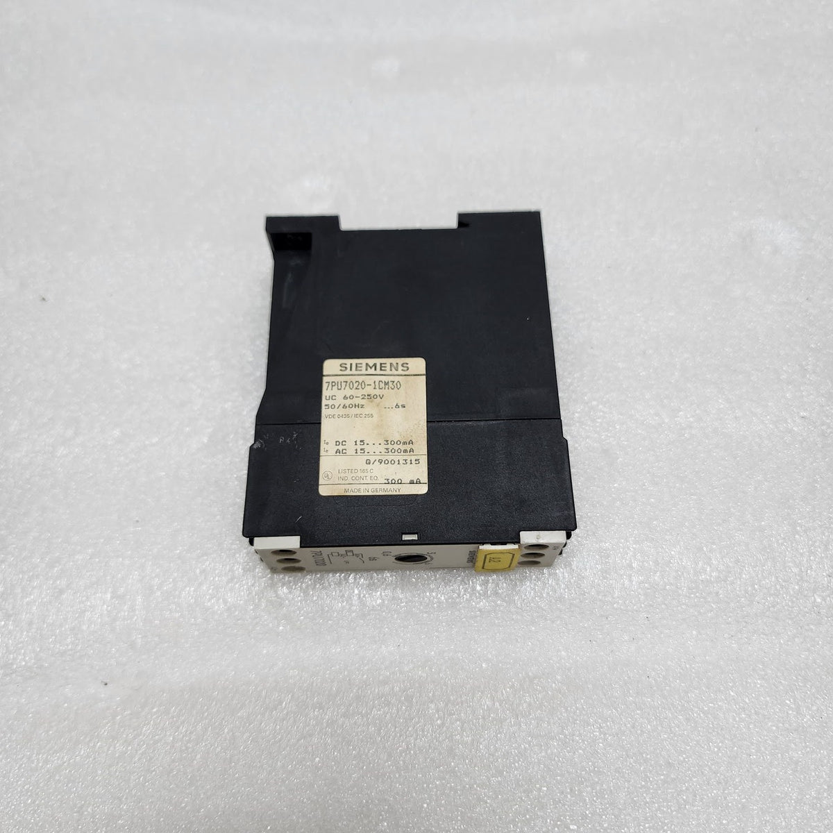 SIEMENS 7PU7020-1CM30 TIME RELAY 60-250V AC