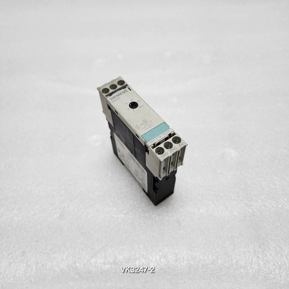 SIEMENS 3RP1574-1NP30 TIMING RELAY
