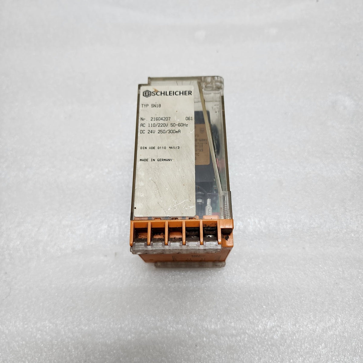 SCHLEICHER SN18 110-220VAC/24VDC 21604207
