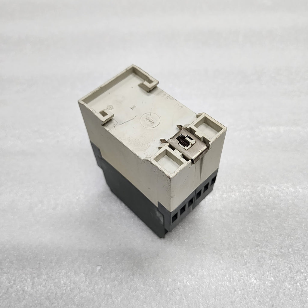 ABB CM-KRN CONTACT PROTECTION MONITORING RELAY 1SVR450091R0000 220-240V
