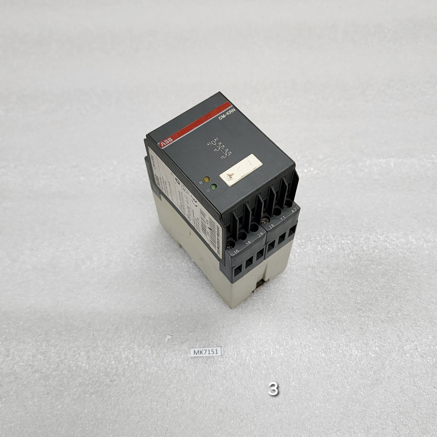 ABB CM-KRN CONTACT PROTECTION MONITORING RELAY 1SVR450091R0000 220-240V