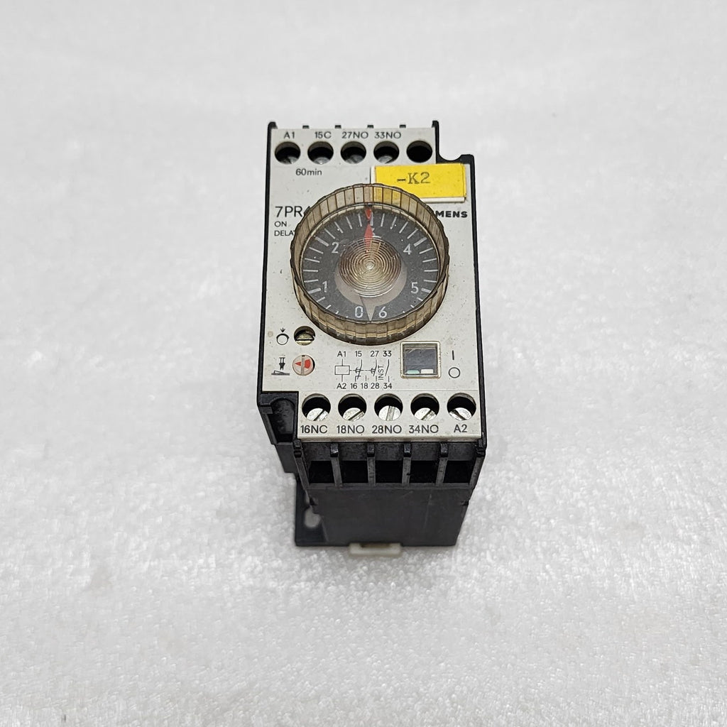 SIEMENS 7PR4040-4PM10 TIME RELAY 220-240V
