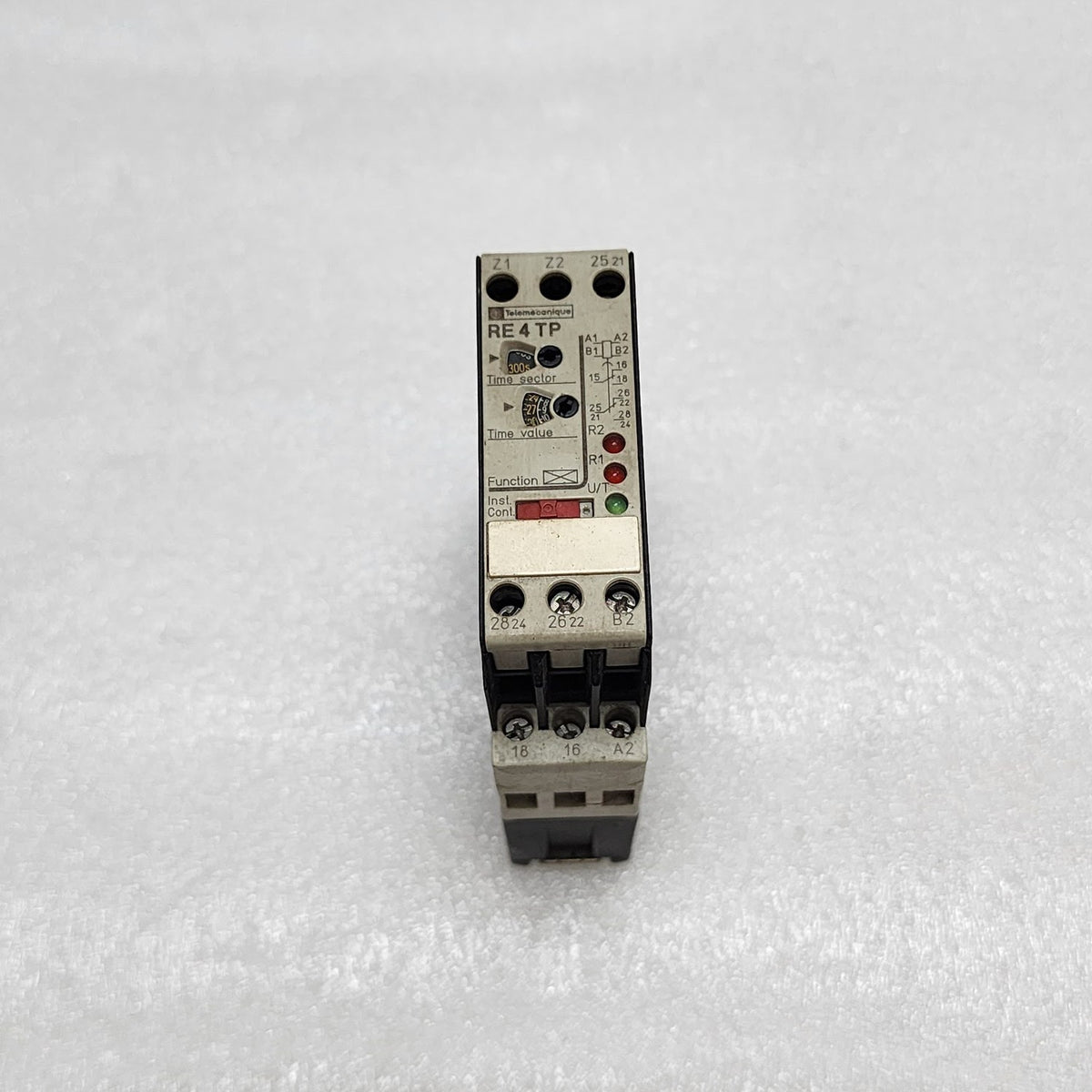 TELEMECANIQUE RE4 TP13BU TIME DELAY RELAY 09972 110-240VAC/24VAC-DC/42-48VAC