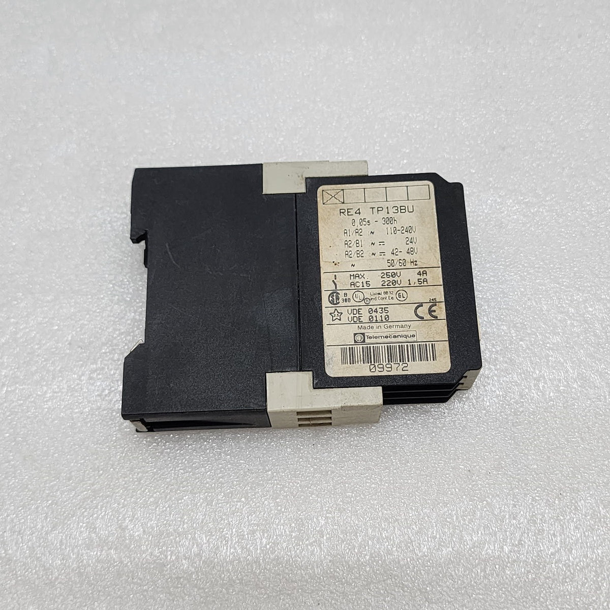 TELEMECANIQUE RE4 TP13BU TIME DELAY RELAY 09972 110-240VAC/24VAC-DC/42-48VAC