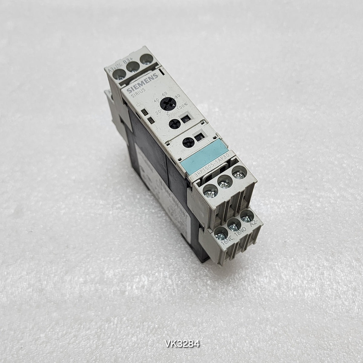 SIEMENS 3RP1505-1AP30 MULTI-FUNCTION TIMER RELAY