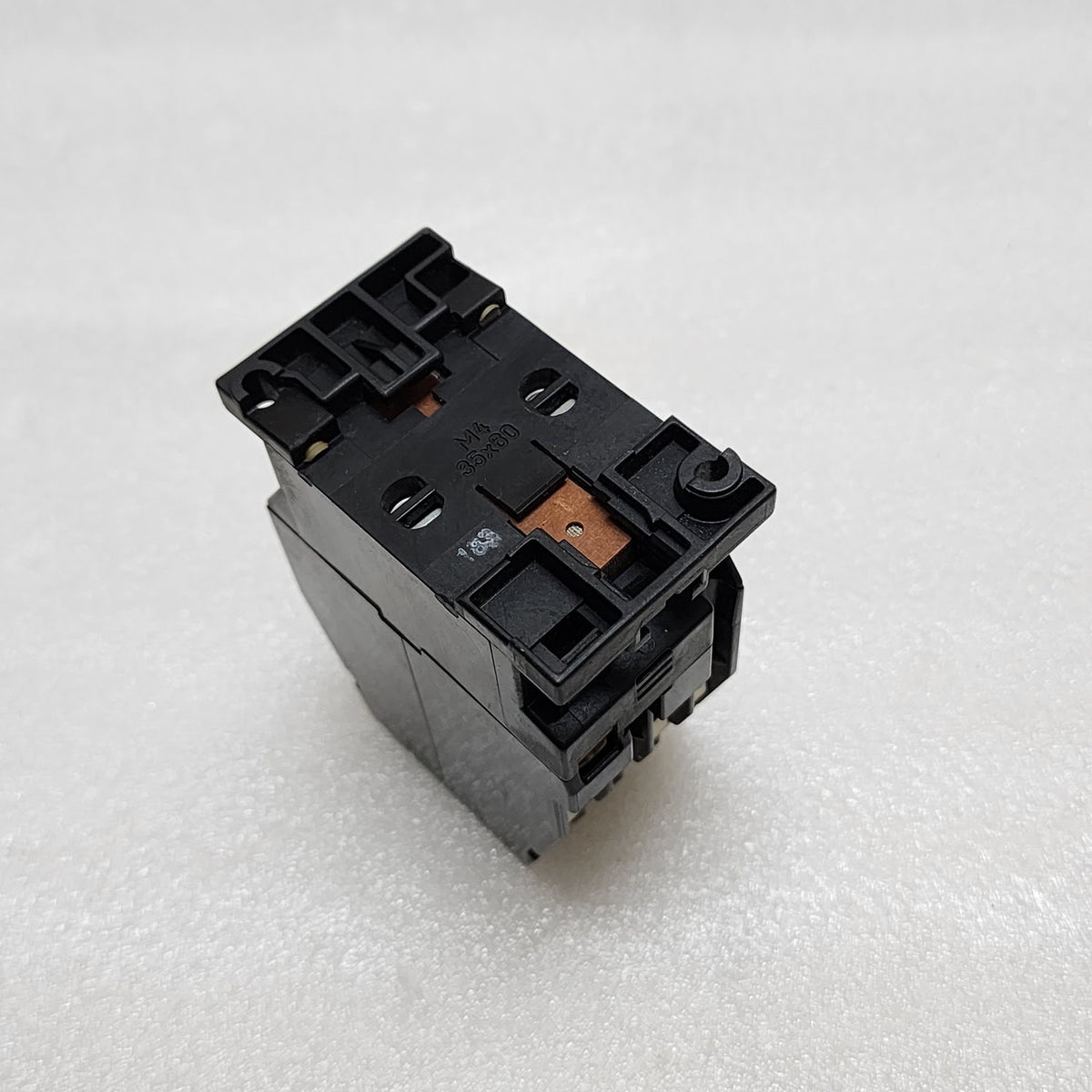 SIEMENS 3TB40 17-0A CONTACTOR