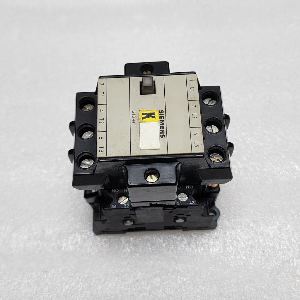 SIEMENS 3TB44 17-0A CONTACTOR
