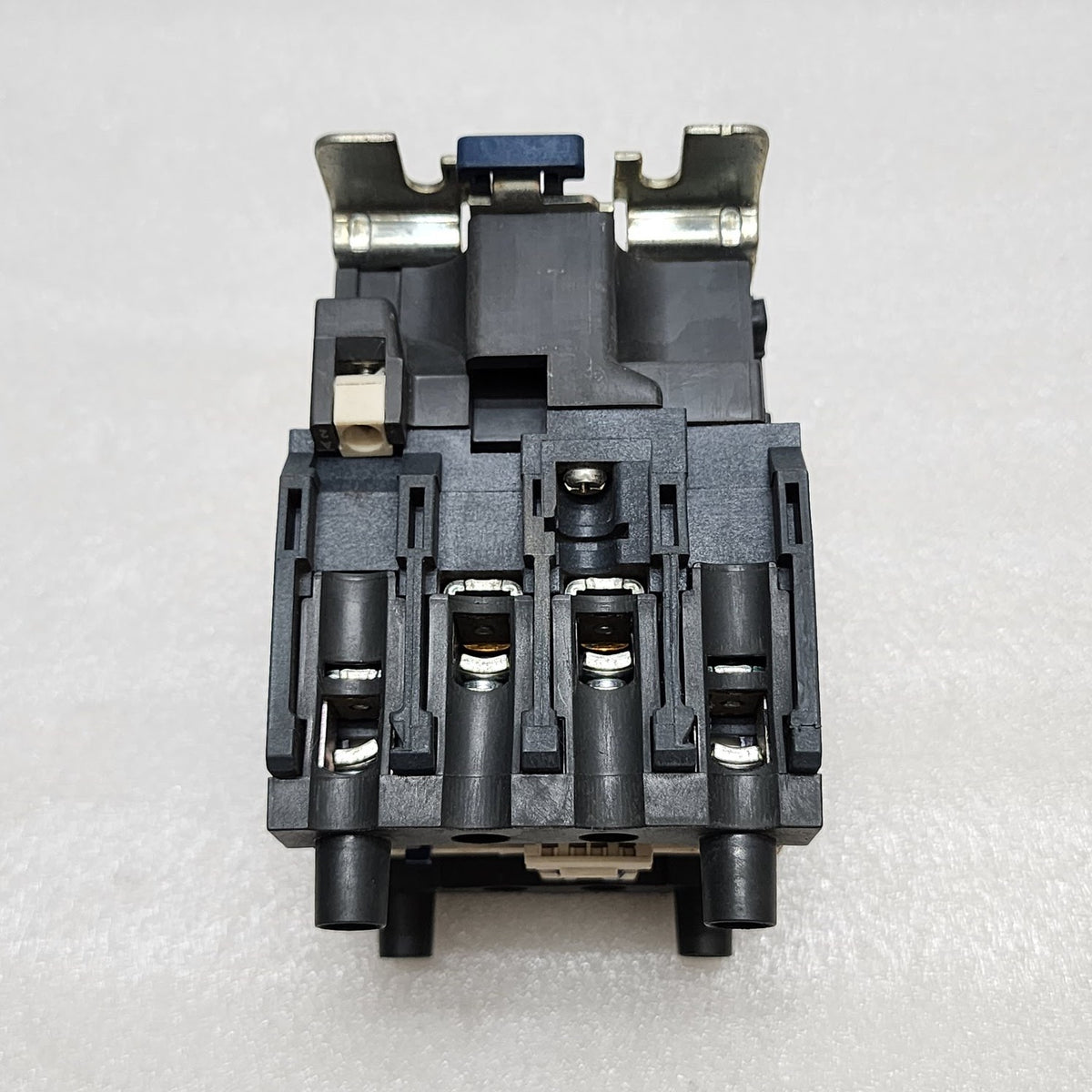LC1D65008 CONTACTOR COIL VOLTAGE 230V