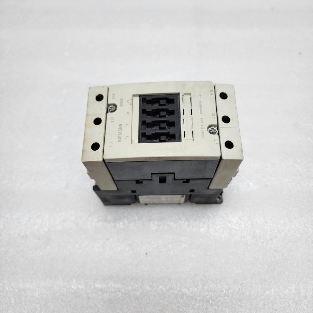 SIEMENS 3RT1045-1A 3-POLE CONTACTOR COIL VOLTAGE 220V