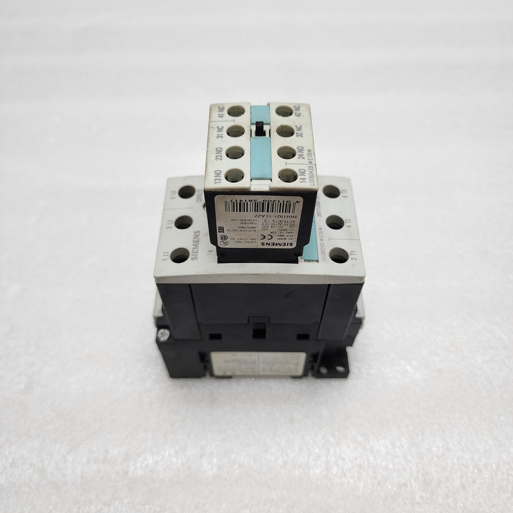 SIEMENS 3RT1036-1AL20 CONTACTOR COIL VOLTAGE 230V AUXILIARY 3RH1921-1FA22