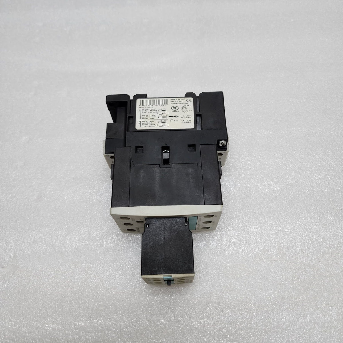 SIEMENS 3RT1036-1AL20 CONTACTOR COIL VOLTAGE 230V AUXILIARY 3RH1921-1FA22