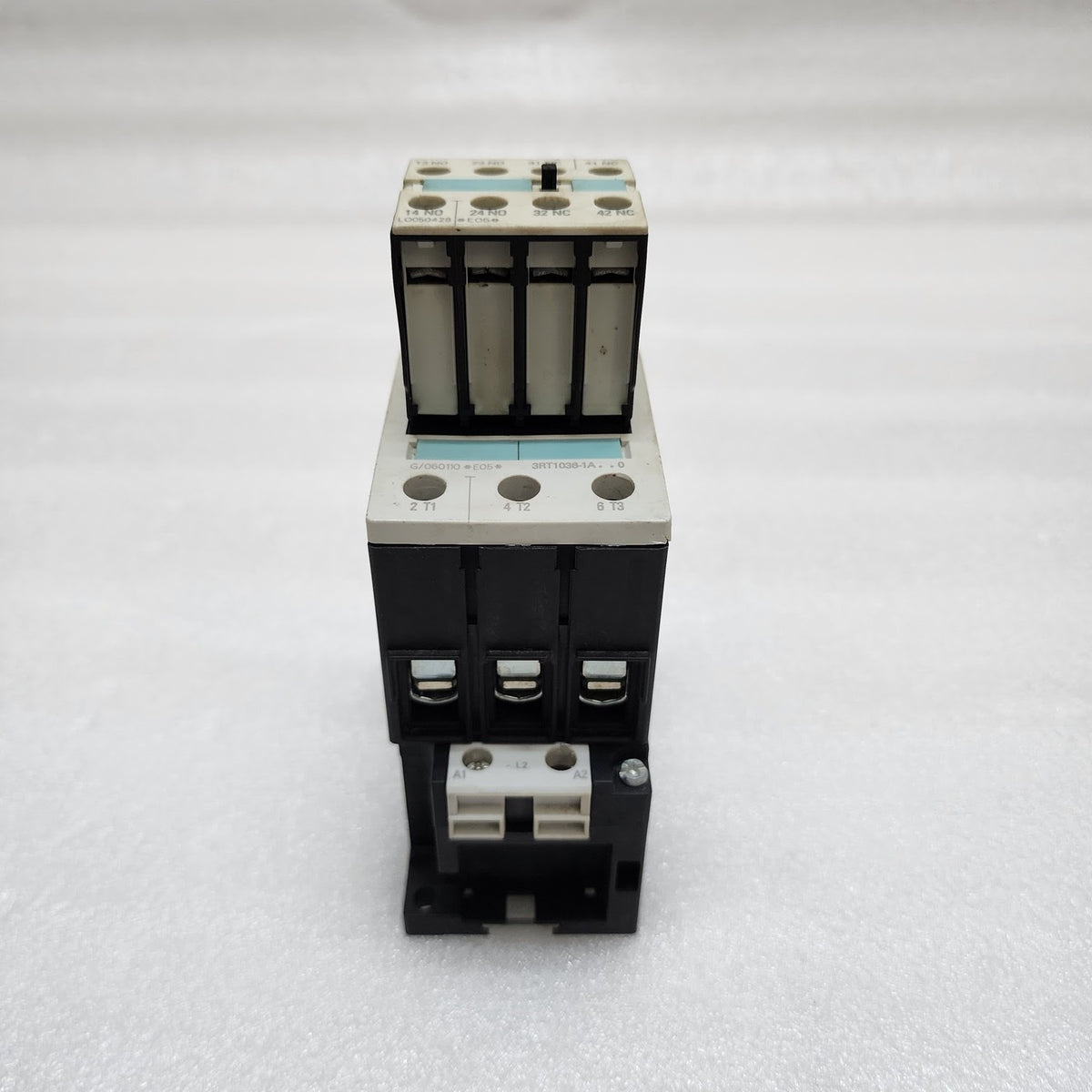 SIEMENS 3RT1036-1AL20 CONTACTOR COIL VOLTAGE 230V AUXILIARY 3RH1921-1FA22