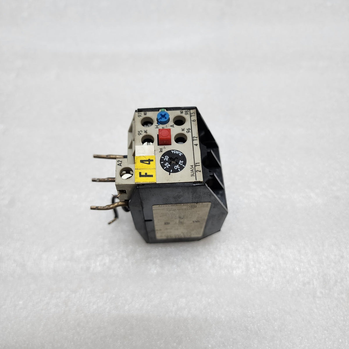 SIEMENS 3UA5400-2D OVERLOAD RELAY 20-32A