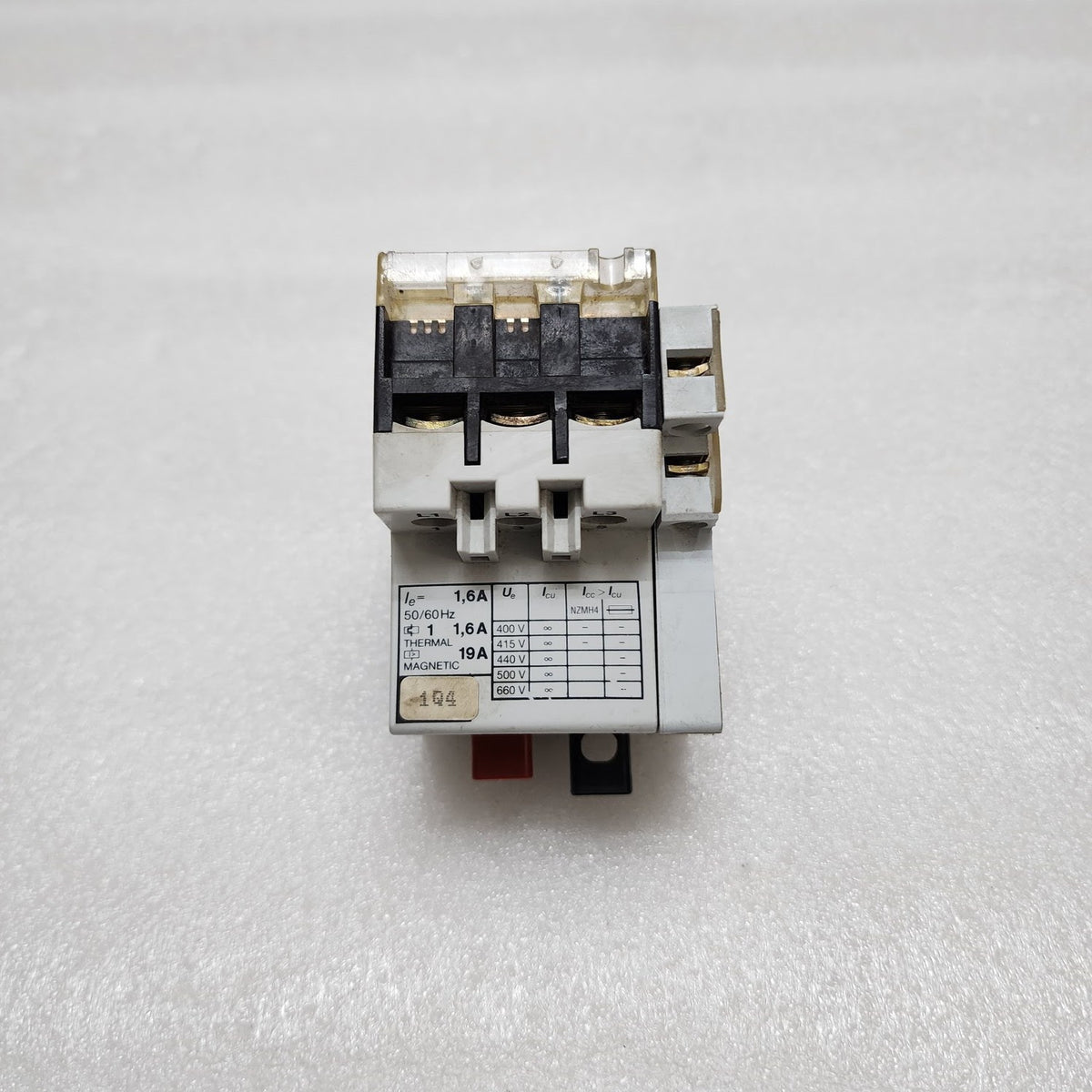 MOELLER PKZM 1-1.6 MOTOR PROTECTIVE CIRCUIT BREAKER NHI 11 AUXILIARY