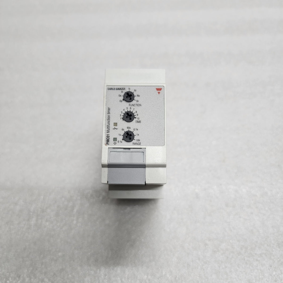 CARLO GAVAZZI PMC01D115 MULTIFUNCTION TIMER