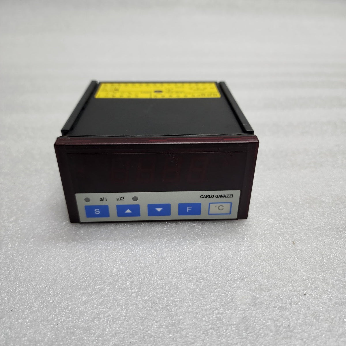 CARLO GAVAZZI MDI 40 PTC CFP.3.2.A.XX.IX 9-32VDC