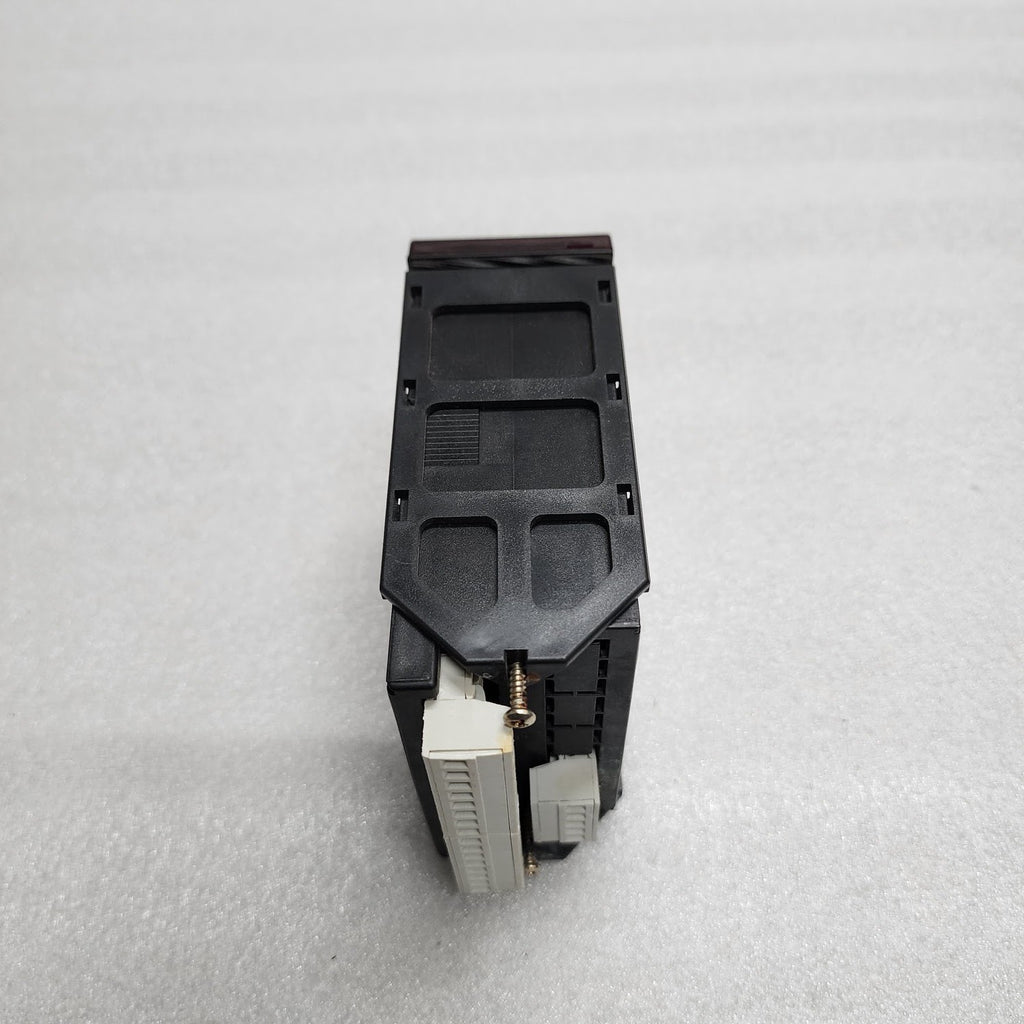 CARLO GAVAZZI MDI 40 PTC CFP.3.2.A.XX.IX 9-32VDC