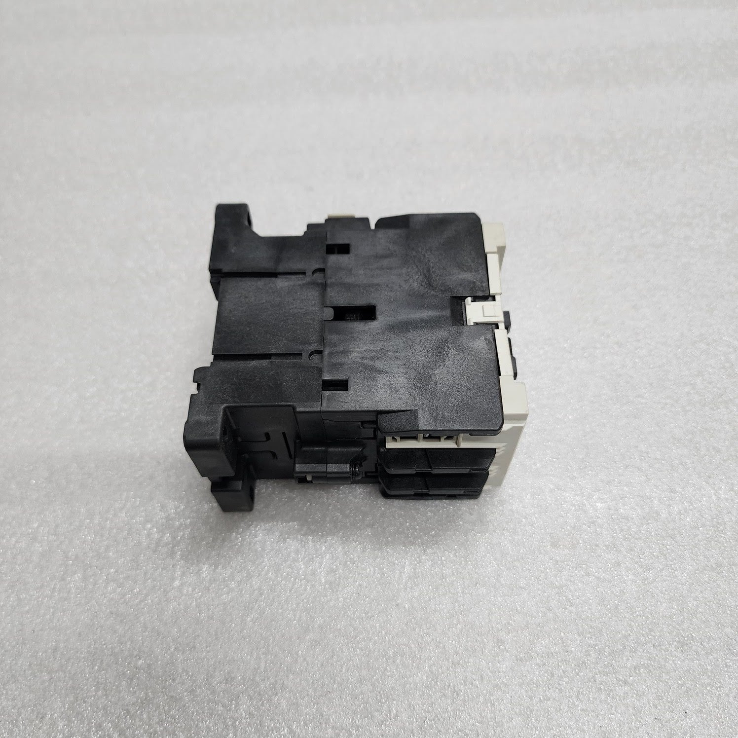 FUJI ELECTRIC SC-E2S MAGNETIC CONTACTOR SE51AA 100-120V