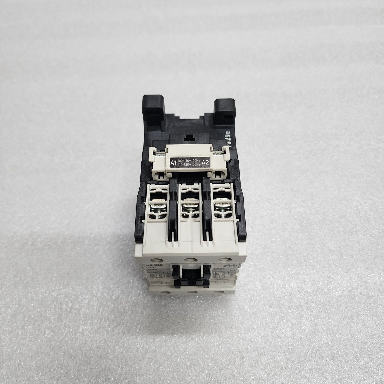 FUJI ELECTRIC SC-E2S MAGNETIC CONTACTOR SE51AA 100-120V