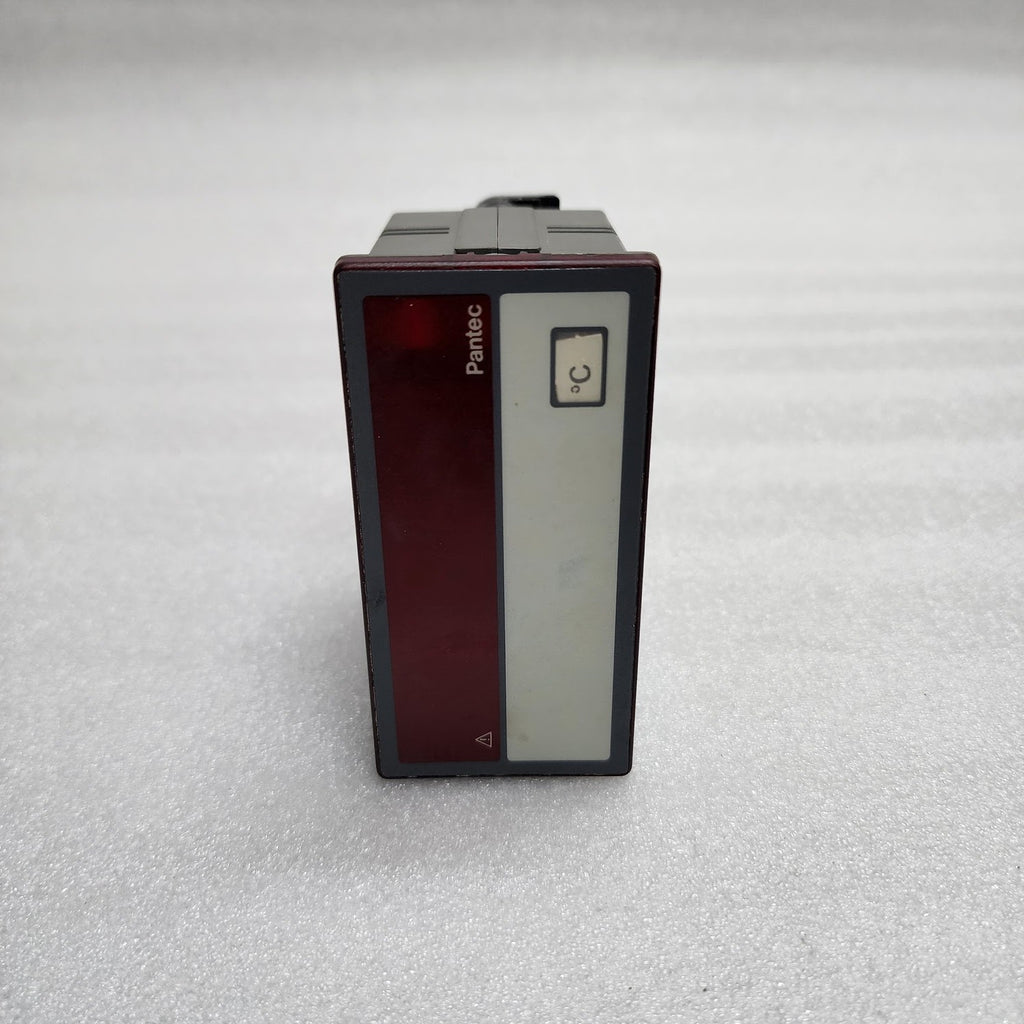 CARLO GAVAZZI DPI 35 PTC V3D30XX02 8-32V