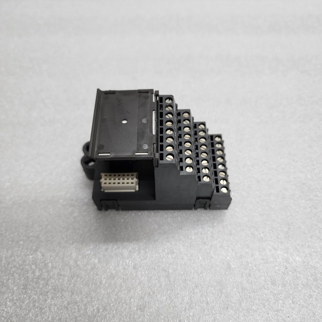FISHER-ROSEMOUNT KJ4001X1-CJ1 32-CHANNEL TERMINAL BLOCK 12P1902X032