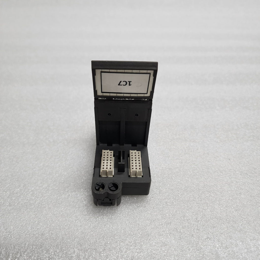 FISHER-ROSEMOUNT KJ4001X1-CJ1 32-CHANNEL TERMINAL BLOCK 12P1902X032
