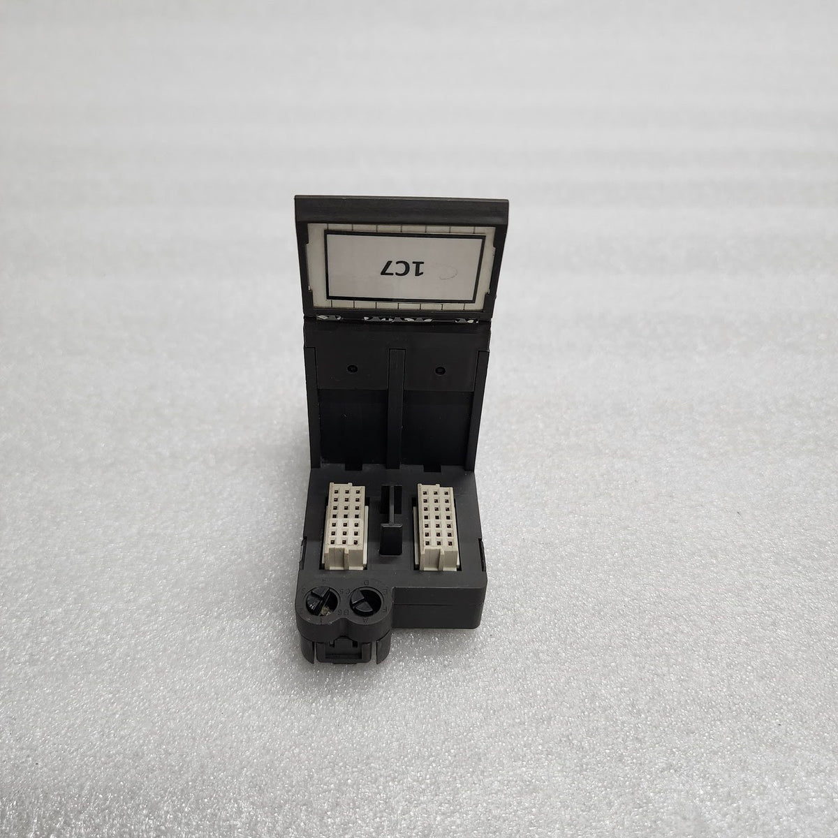 FISHER-ROSEMOUNT KJ4001X1-CJ1 32-CHANNEL TERMINAL BLOCK 12P1902X032
