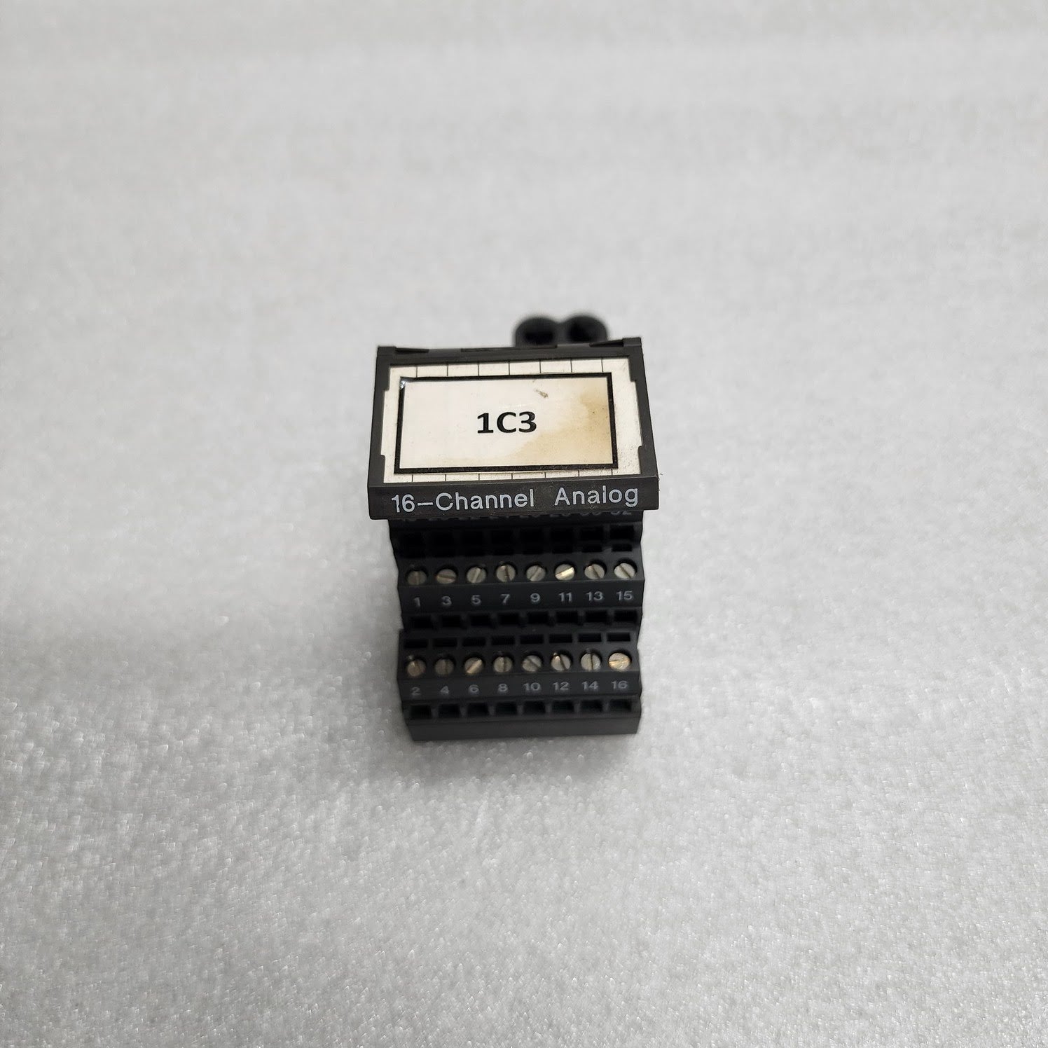 FISHER-ROSEMOUNT KJ3223X1-EA1 16-CHANNEL ANALOG TERMINAL BLOCK 12P2867X022 REV E