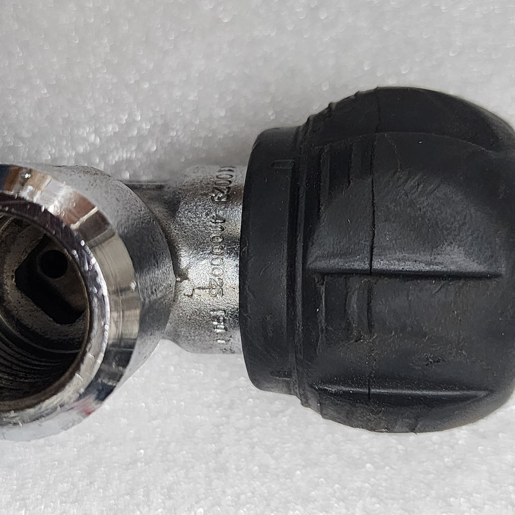 SABRE BREATHING AIR CYLINDER VALVE 300 BAR THREAD M18