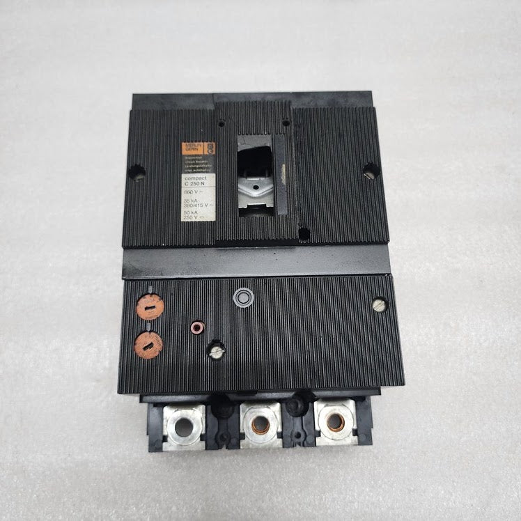MERLIN GERIN COMPACT C250N 3-POLE CIRCUIT BREAKER C250NHL-D250