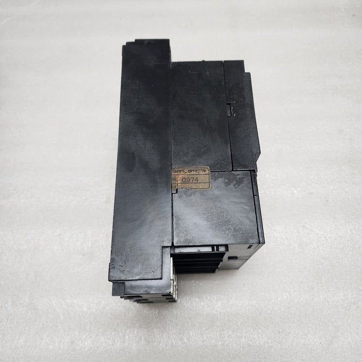 MERLIN GERIN COMPACT C250N 3-POLE CIRCUIT BREAKER C250NHL-D250