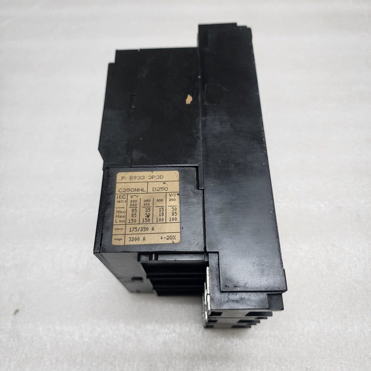 MERLIN GERIN COMPACT C250N 3-POLE CIRCUIT BREAKER C250NHL-D250