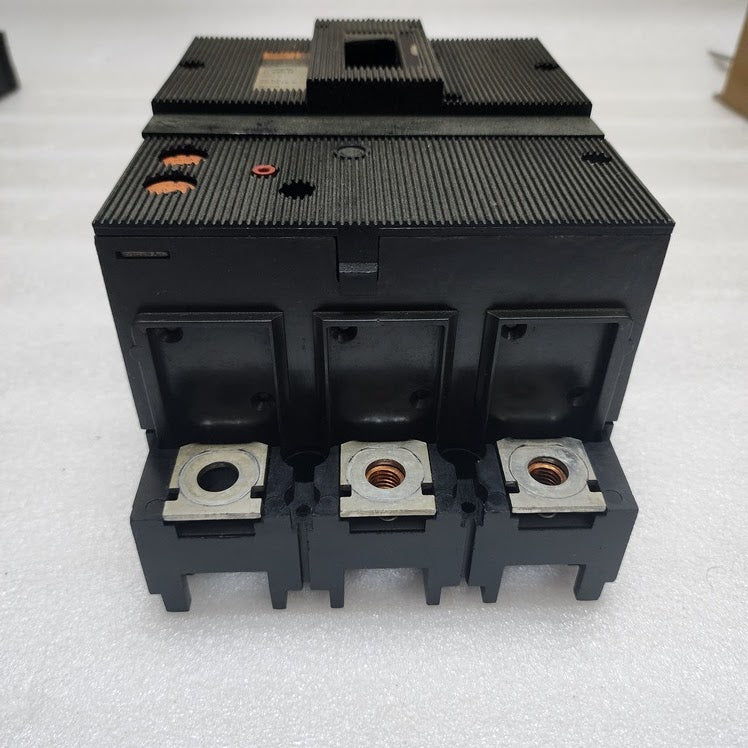 MERLIN GERIN COMPACT C250N 3-POLE CIRCUIT BREAKER C250NHL-D250