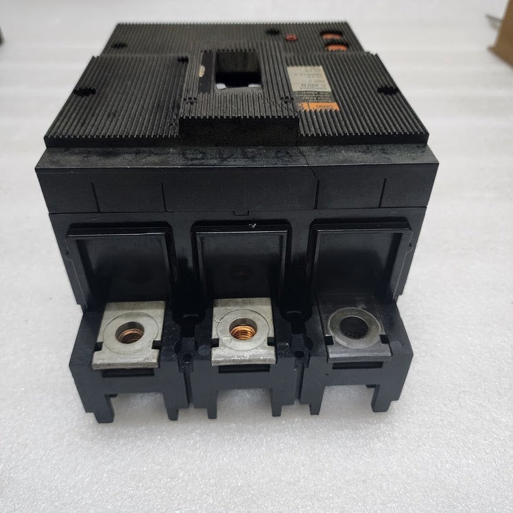 MERLIN GERIN COMPACT C250N 3-POLE CIRCUIT BREAKER C250NHL-D250