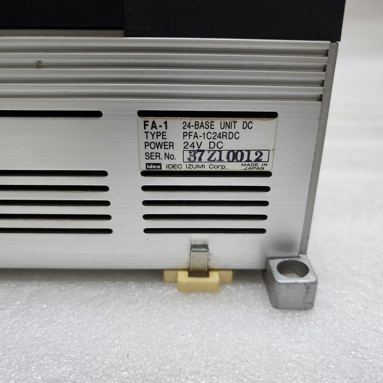 IDEC PFA-1C24RDC 24-BASE UNIT 24VDC