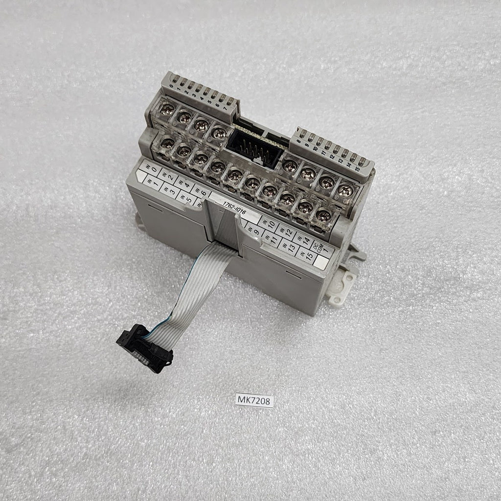 ALLEN BRADLEY CAT 1762-IQ16 SER B 16 PT INPUT MODULE