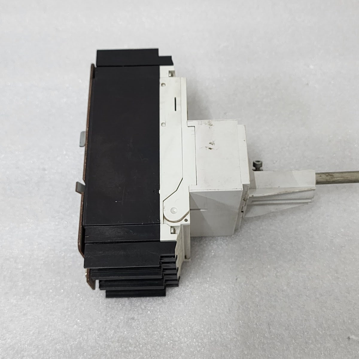 EATON NZM 1 3-POLE CIRCUIT BREAKER NZM B1 100A