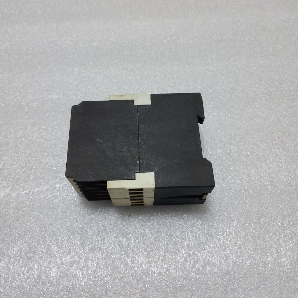 MOELLER EMR4-RAC-1-A INSULATION MONITORING RELAY 24-240VAC/DC