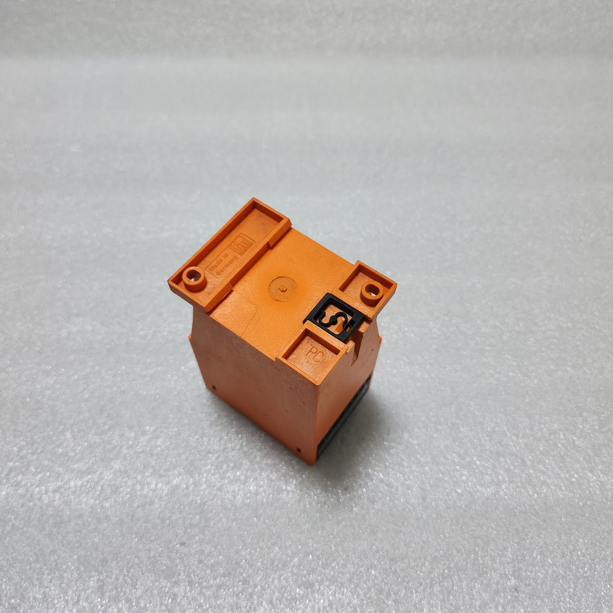 IFM ELECTRONIC N 600 TYP NZ 33-I DN 0001 230V AC