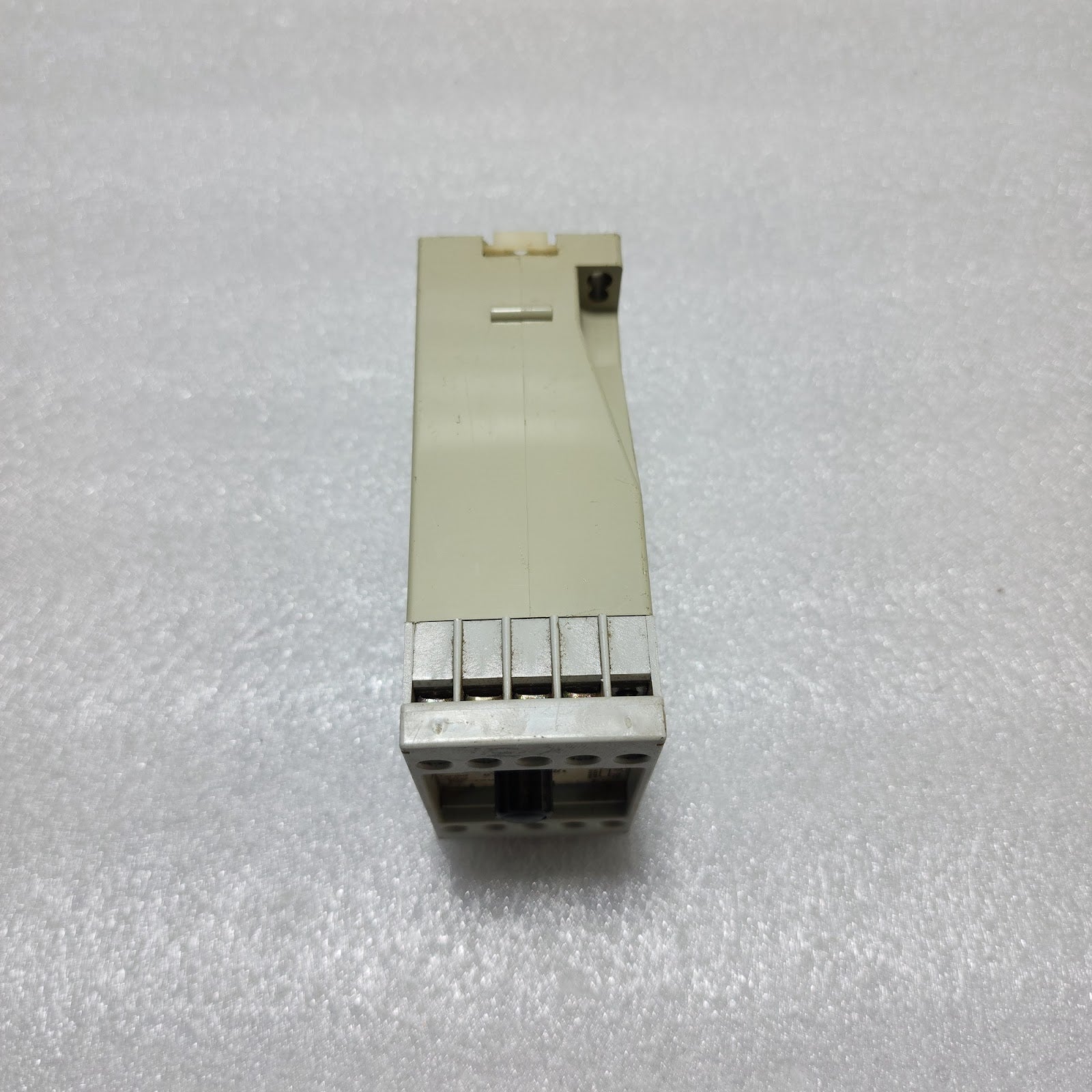 DOLD AI 905.82 TIME RELAY 220V