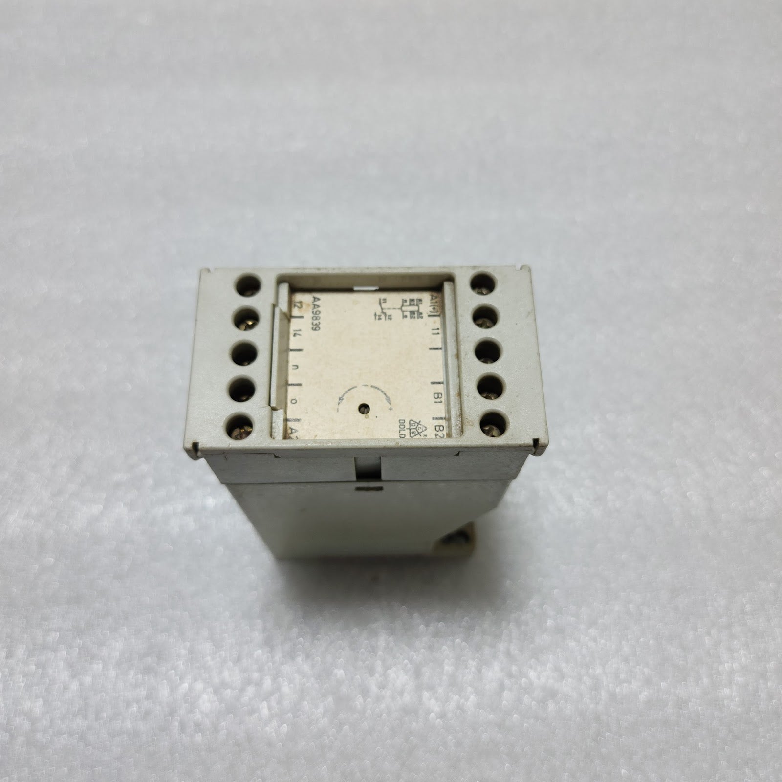 DOLD AA 9839.11 TIMER RELAY 24VDC
