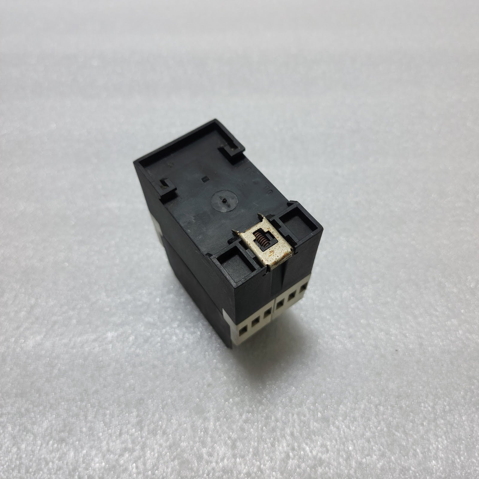 MOELLER EMR4-I1-2-A CURRENT MONITORING RELAY 24-240VAC/DC