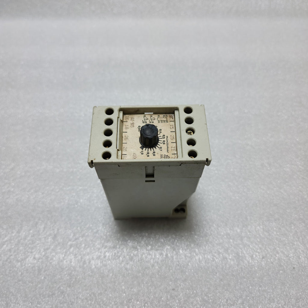 DOLD AI 905.81/66 SAFETY RELAY 220V